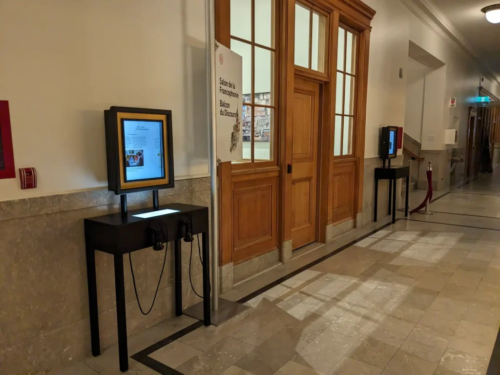 Stations permettant de consulter des images d'archives de la Ville de Montréal